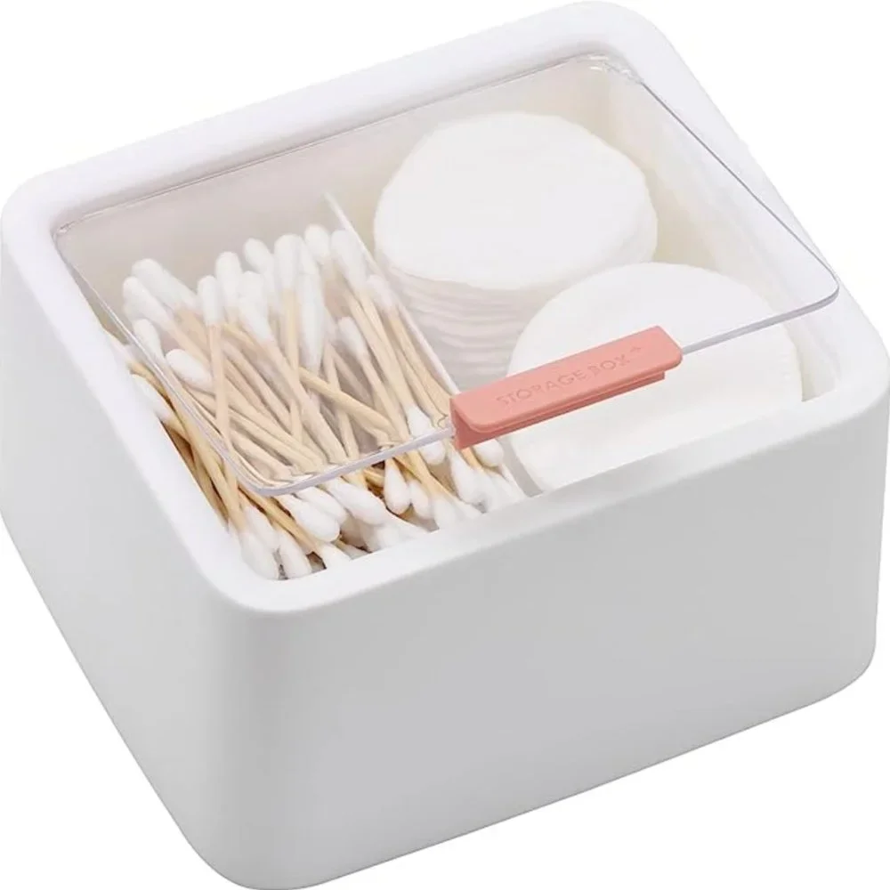 🌸3/$15 🌸 White Hinged Storage Container